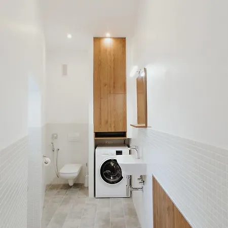 Apartment On Lesi Ukrainky *